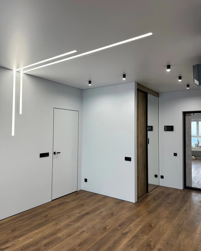 Квартира со световыми линиями 1